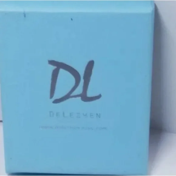 Delezhen Turquoise Necklace - Picture 2 of 3